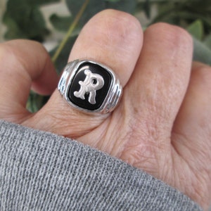 STERLING Silver INITIAL Rings&gt;Boy&#39;s/Men&#39;s Genuine ONYX Initial Ring&gt;Various Sizes and Initials&gt;Silver Signet ring,Boy&#39;s/Men&#39;s Initial Rings