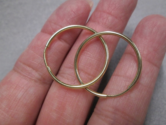 Exquisite 14kt. Yellow Gold Endless Hoop Earrings>