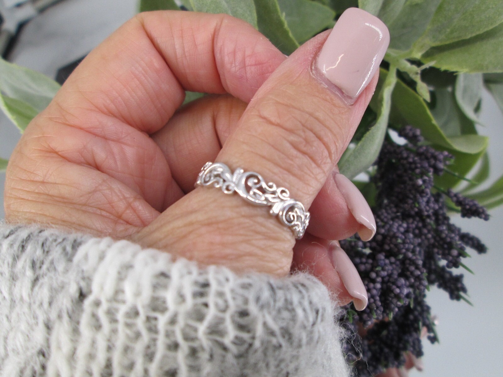 Sterling Silver Band>925 Vine Ring,Dainty Floral ring,Bohemian Chic ring,925 Sterling band,Thumb Ring,Wedding,Eternity Band,Non Tarnish