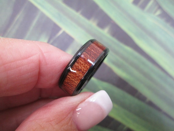 Titanium & Exotic BUBINGA Wood Band Ring>Gorgeous Bubinga Wood Wedding Band,Bubinga Thumb Band,Wood ring,Exotic Wood,Titanium ring, Wood