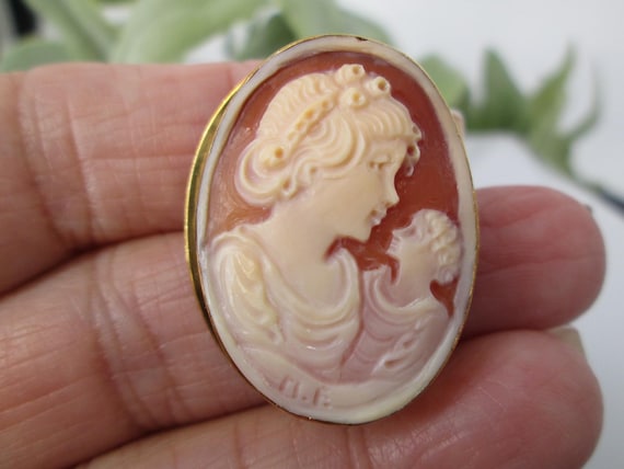 Cameo Brooch/Pendant>14ktgf. Genuine CAMEO Brooch/Pendant,Gold Cameo Pin,14kt.Gold Filled Cameo Brooch,Gold Cameo Pendant,Vintage,NOS