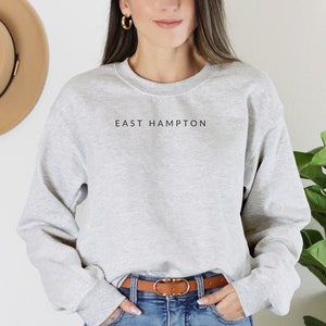 East Hampton Sweatshirt, East Hampton Crewneck, Minimalist Sweater, Varsity Sweatshirt, Aesthetic College Crewneck, Oversized, The Hamptons