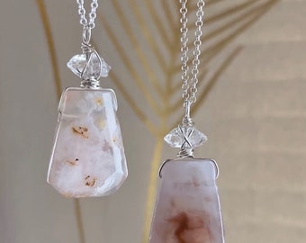Bloemenagaat // Sakura-agaat draadgewikkelde hanger - sterlingzilver