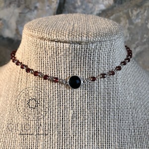 Onyx Orbit Choker