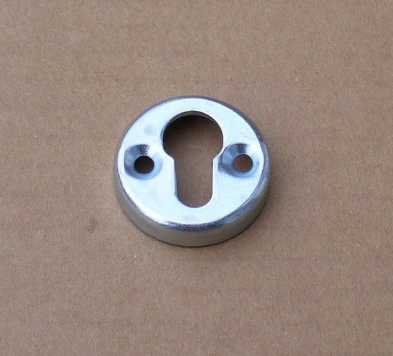 NEW pk of 10 Galvanised Steel Angle Brackets 25mm x 27mm x 38mm D011