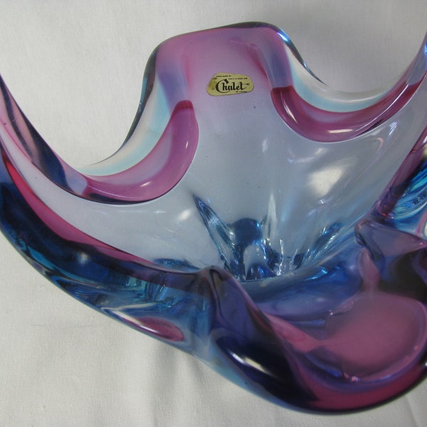 Beautiful Chalet Canada Hand Blown Art Glass Basket Bowl Centerpiece Pink & Blue Mid Century