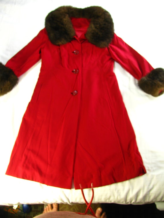 Princess Cut 1950's Women's Red Wool & Genuine Fur