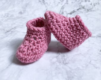 Baby girl booties, baby shower present, new baby gift, handmade crochet shoe, luxury merino wool, pink newborn clothes