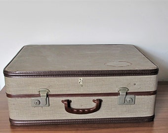 rev robe suitcase