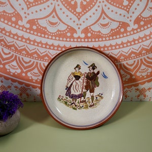 Vintage Plate Dutch Couple Pictured Wall Plate