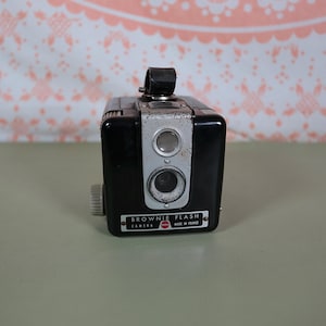 Vintage Kodak Brownie Flash Display Camera