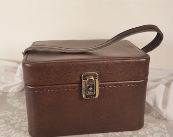 Vintage Französischer Kosmetikkoffer: Verschlusskasten