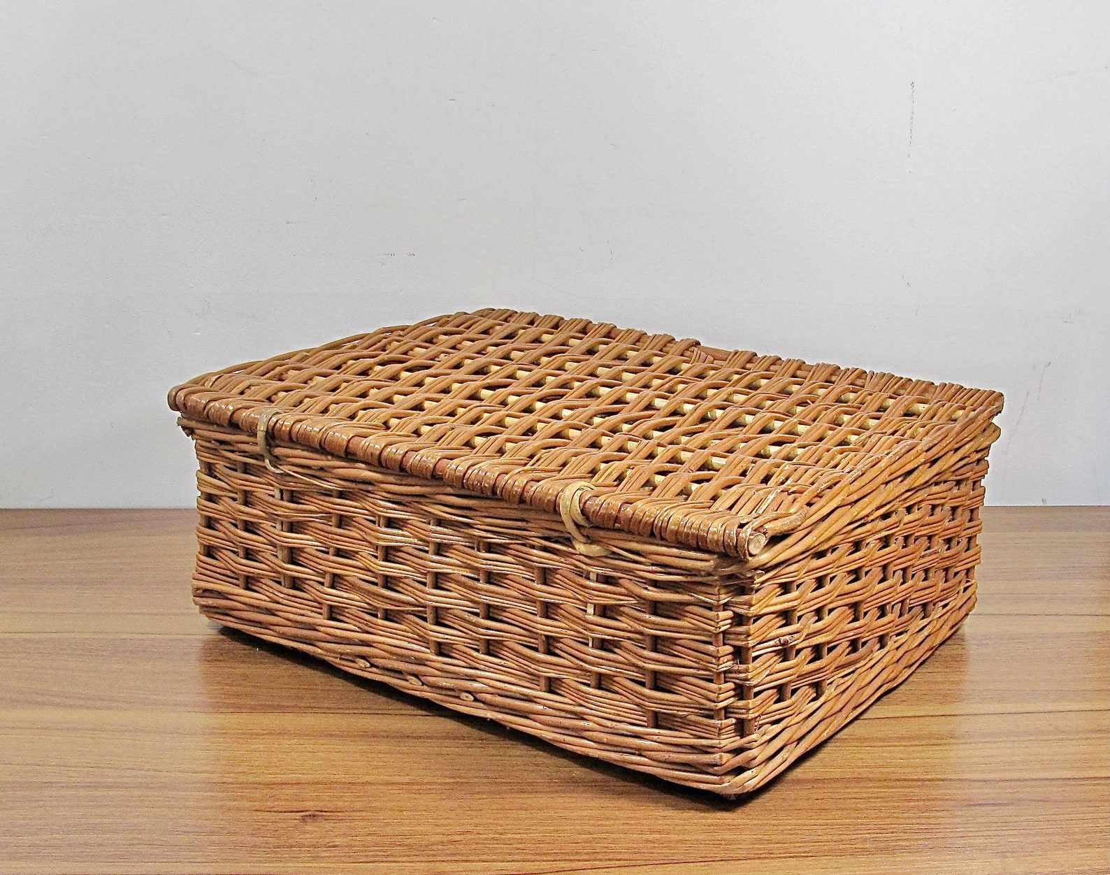 Vintage Rustic Wicker Coracle Picnic Basket Retro Boho Old Etsy