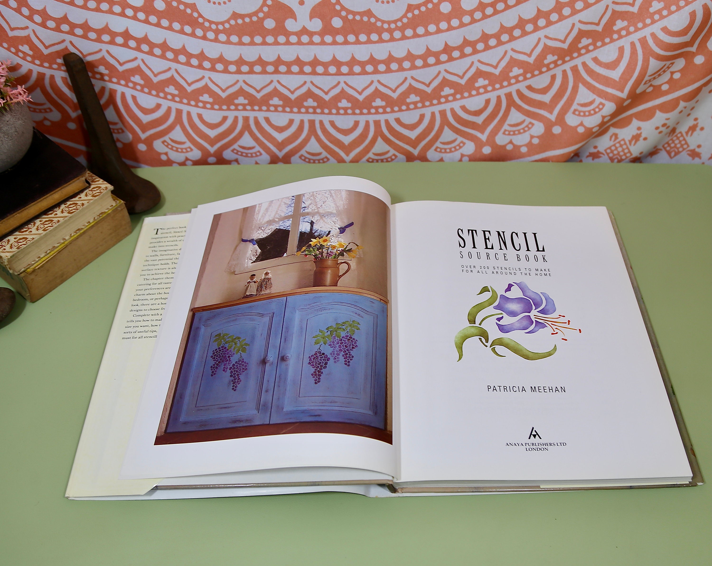 Vintage Book Stencil Source Book - Etsy