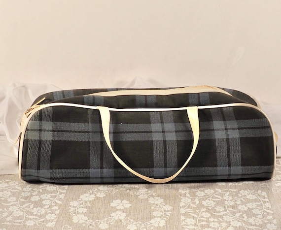 Vintage Tartan Knitting Bag With Knitting Needles : Craft Storage