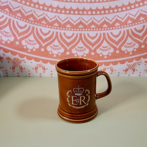 Vintage Mug Collectable Silver Jubilee 1952-1977 Ulster Ceramics Mug