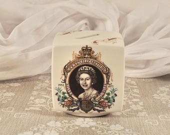 Vintage spaarpot Queen Elizabeth Silver Jubilee 1977 spaarvarken
