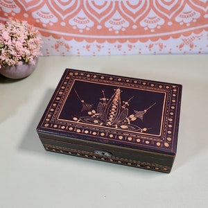 Vintage Storage Box Rustic Battered Wooden Storage Box
