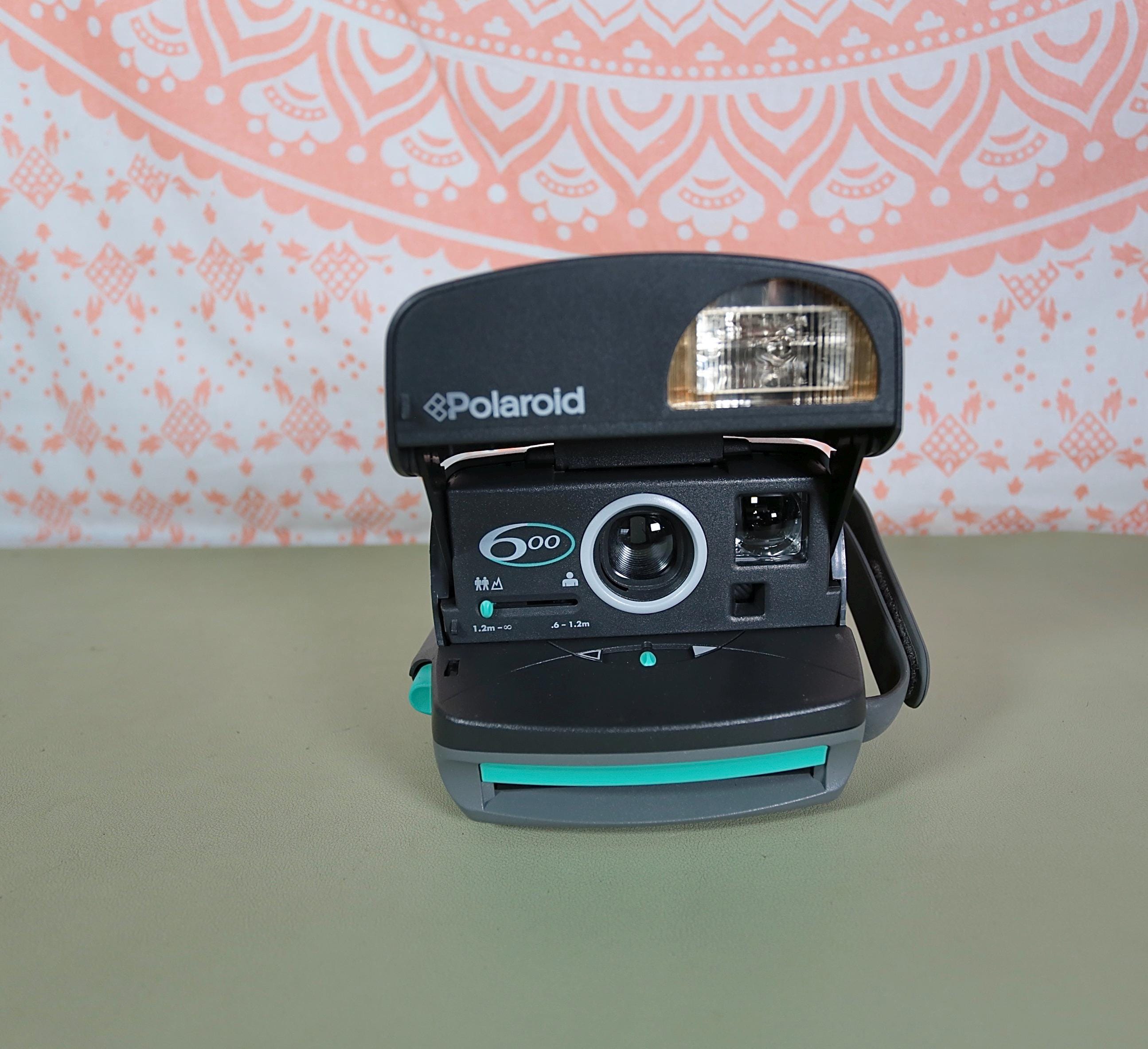 Appareil Photo Polaroid 600 Vintage - Avec Boîte Et Notice - Occasion