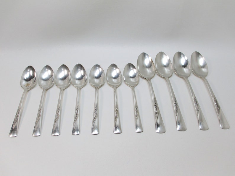 Revelation ll Silverplate 11 Piece Set Teaspoon Soup Spoon Rose Scroll Silver Plate 1953 Vintage International