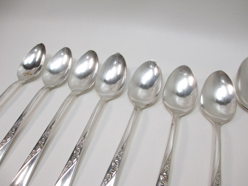 Revelation ll Silverplate 11 Piece Set Teaspoon Soup Spoon Rose Scroll Silver Plate 1953 Vintage International