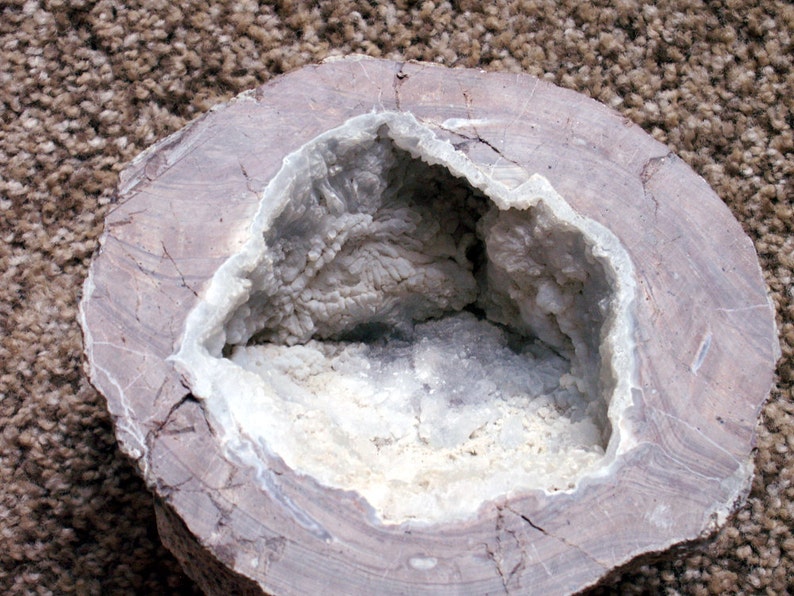 Geoded Thunder egg stone quartz image 3