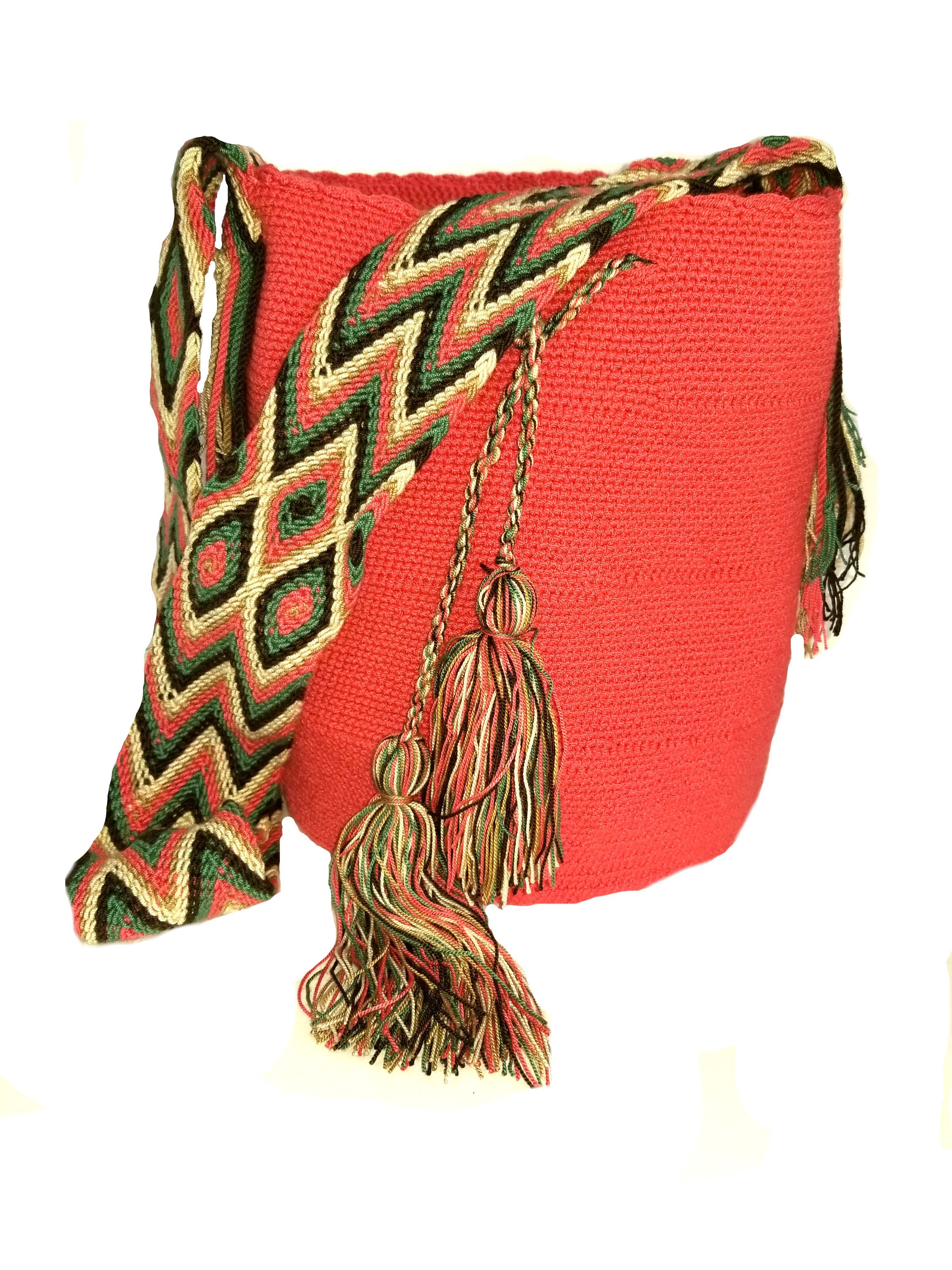 Wayuu bag *Colors* Handmade mochila in Colombia.