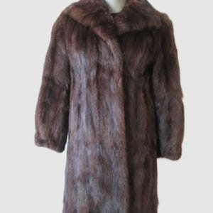 Women&#39;s MINT Muskrat Fur Coat Sz 4