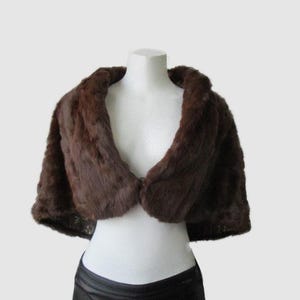 Women&#39;s Sz M Squirrel Fur Stole Wrap Cape Wedding SUPERB SALE