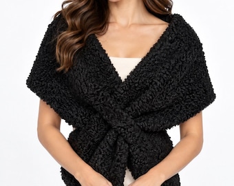 Cape/étole en fourrure d'agneau noire pour femme