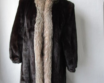 Women's Sz 8 Dark Ranch Mink Fur Coat with Silver Fox Fur Collar MINT+