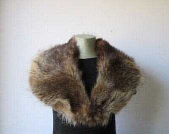 Women's MINT+ Raccoon Fur Collar Scarf Ladies