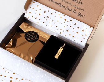 Custom Name Vertical Bar Keychain - Custom Engraved Name Bar Keychain – Personalized Gift in Gold, Silver, or Rose Gold