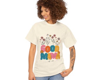 Good Mama フローラル ユニセックス ヘビーコットン T シャツ、母の日ギフト、カジュアルウェア、ボタニカル T シャツ、家族のお祝いシャツ、春のファッション