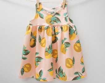 Kleid für Babys/Kleinkinder - CHICKADEE Babydoll Kleid, citrus geblümt, Orangen, Zitronen, rosa, blaugrün, gelb