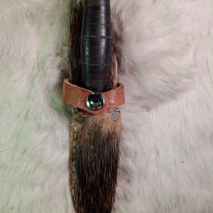 Custom Right-Handed Boar Knife Sheath – Handmade Leather Sheath