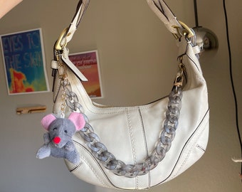 Cadena para bolso de peluche acrílico con forma de mini ratón gris