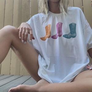 Western Cowboy Boot Orange Pink Blue Vintage Style Tshirt