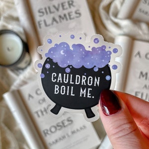 Pegatina impermeable para Kindle "Caldero Hiérveme" de ACOTAR para fans de Sarah J. Maas y amantes de los libros de fantasía y romance.