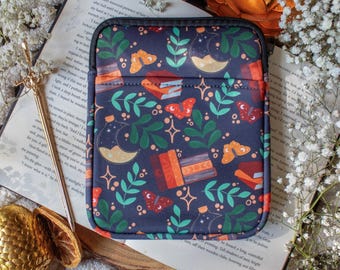 E-Reader Sleeve | Burgundy Books Neoprene Sleeve for Fantasy or Romantasy Readers and Book Lovers