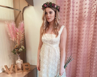 Ivory Lace Short Wedding Dress, Tea Length Wedding Dress, Lace, Vintage, Ballerina, Midi Wedding Dress, Size UK 8, US 4. Alternative Eco