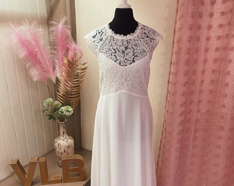Boho Wedding Dress, Floaty wedding dress, High neck, Cutaway sleeves, Cotton Crochet Lace, beach, chiffon skirt, keyhole back. UK 12/US 8
