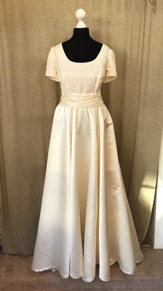 Vintage Satin Damask Traditional Wedding Dress Train Short Etsy