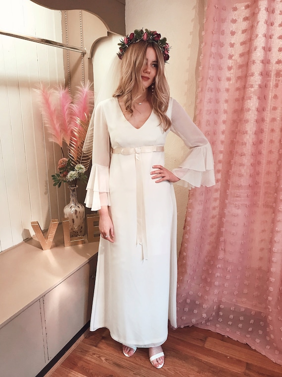 70s style crepe and chiffon wedding dress with elegent blouson