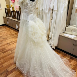Wow vintage off the shoulder 1980s 1990s drop waist wedding dress, corset basque wedding dress, polka dot, ivory, bustle, UK 10/12 Unique!