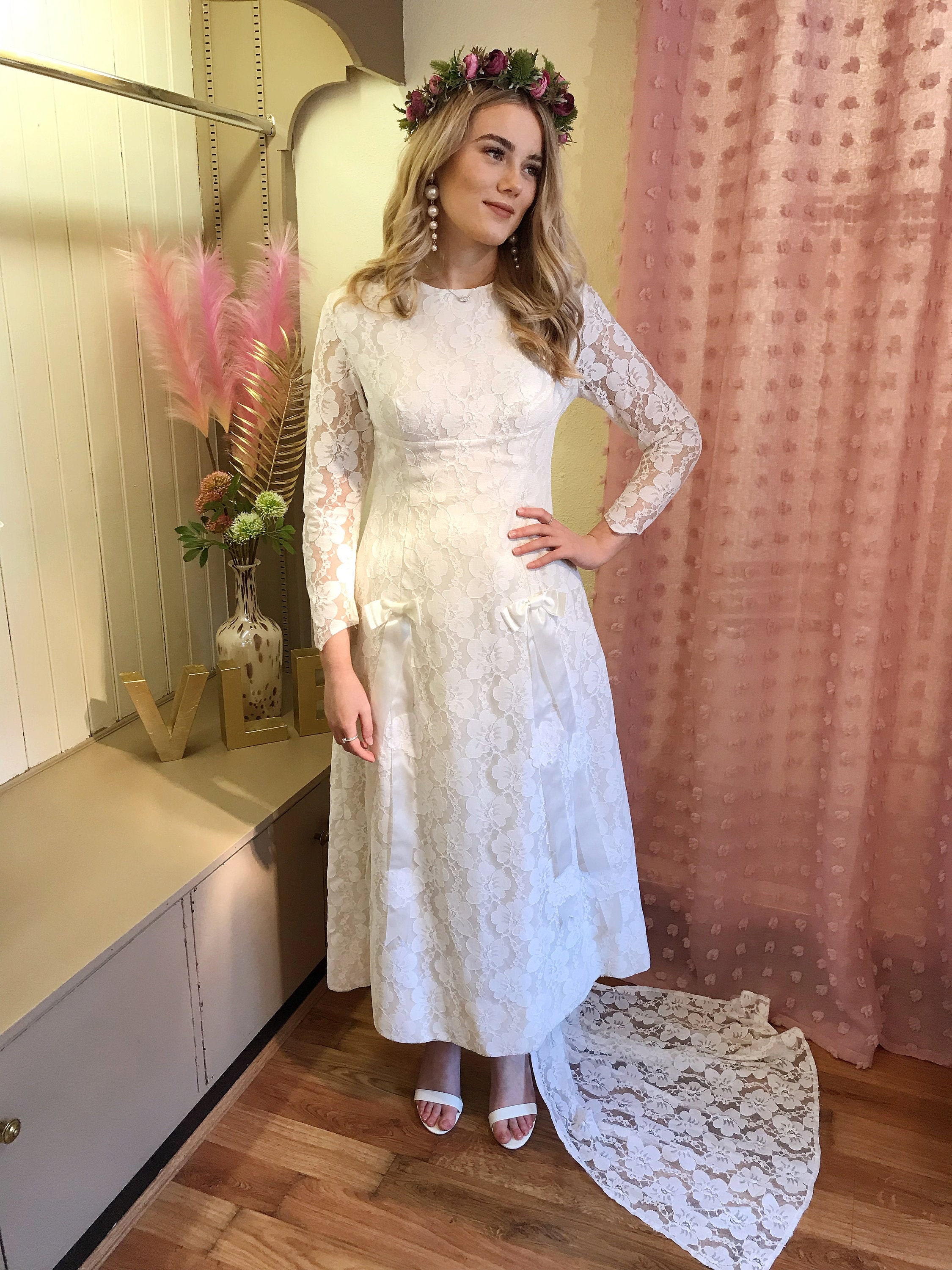 Vintage Modest Wedding Dress 1960s Lace 
