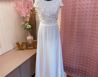 Boho Wedding Dress, Backless, Chiffon 3D Daisy Flowers Daisies cap sleeves, beach destination floaty wedding dress train  Sustainable UK 10