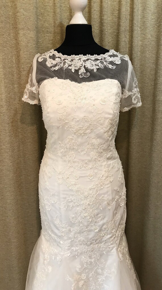vintage fishtail wedding dress