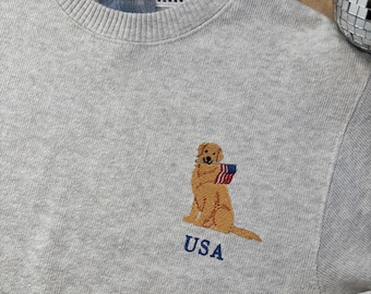 Sudadera de cuello redondo con bordado de Golden Retriever de EE. UU., estilo costero, personalizable, de inspiración vintage, regalo para amantes del Golden Retriever americano de la costa este.