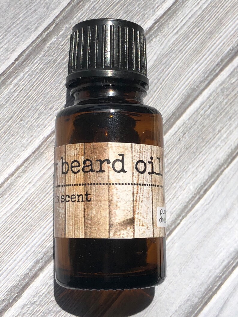 A bottle of 15ml beard oil made from natural plant essence with manly scents help tame and treat facial hair is the perfect gift for manly fathers.